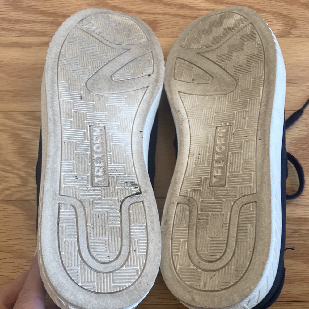 EUC TRETORN Women's Camkn4 Navy Sneaker - Picture 3 of 3